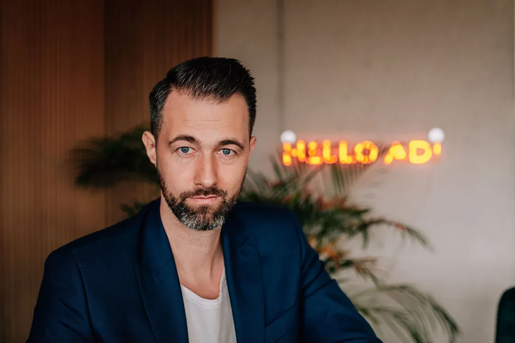 Dennis Penner, Geschäftsführer von HELLO AD!